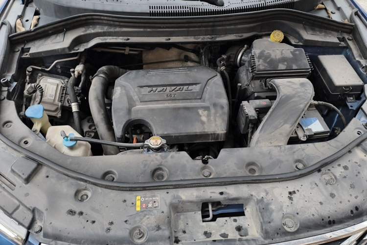 Used Haval H2s 2017 Red-Label 1.5T Dual-Clutch Elite Model Engine Bay