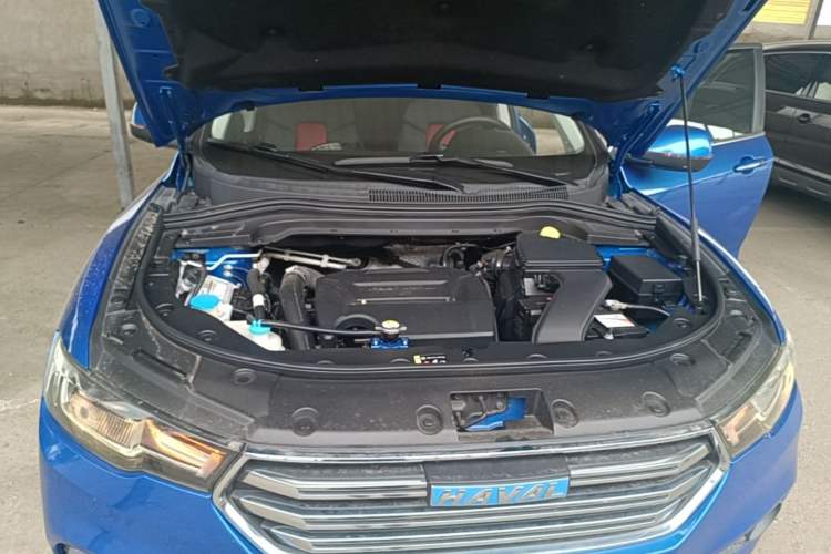 Used Haval H2s 2017 Blue Label 1.5T Dual-Clutch Elite Model Engine Bay