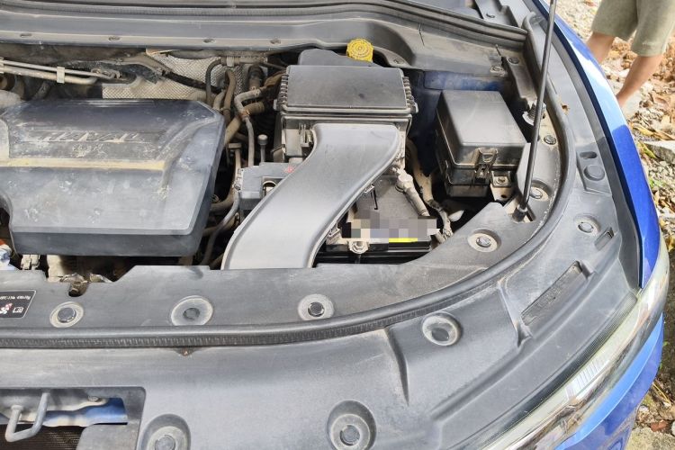 Used Haval H2s 2017 Blue Label 1.5T Dual-Clutch Elite Model Engine Bay Left