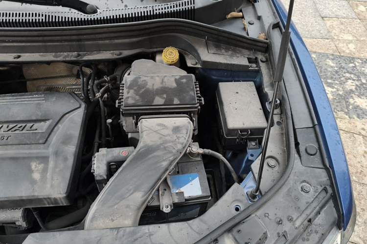 Used Haval H2s 2017 Red-Label 1.5T Dual-Clutch Elite Model Engine Bay Left