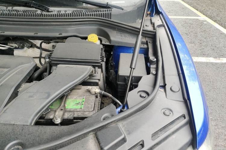 Used Haval H2s 2017 Red Label 1.5T Manual Comfort Model Engine Bay Left