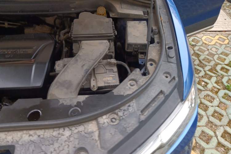 Used Haval H2s 2017 Blue Label 1.5T Dual-Clutch Elite Model Engine Bay Left