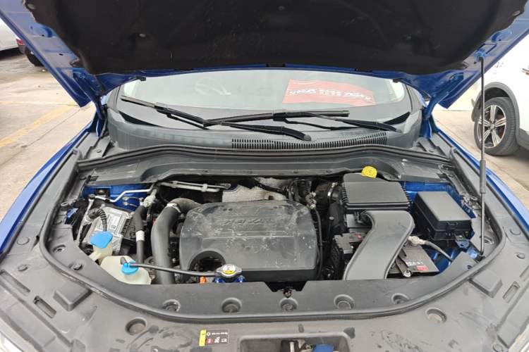 Used Haval H2s 2017 Red-Label 1.5T Dual-Clutch Elite Model Engine Bay