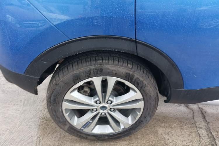 Used Haval H2s 2017 Blue Label 1.5T Dual-Clutch Luxury Model Exterior 8