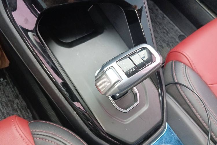 Used Haval H2s 2017 Blue Label 1.5T Dual-Clutch Luxury Model Gear Lever