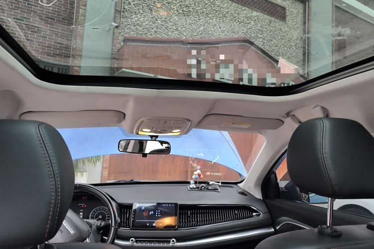Used Haval H2s 2017 Red-Label 1.5T Dual-Clutch Elite Model Headliner