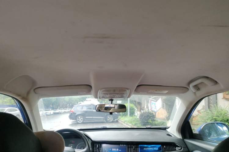 Used Haval H2s 2017 Red Label 1.5T Manual Comfort Model Headliner