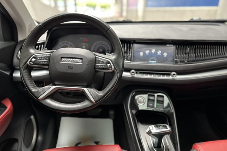 Used Haval H2s 2017 Red-Label 1.5T Dual-Clutch Elite Model Interior 1