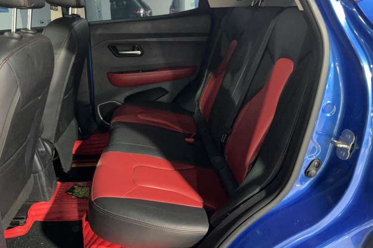 Used Haval H2s 2017 Red-Label 1.5T Dual-Clutch Elite Model Interior 1