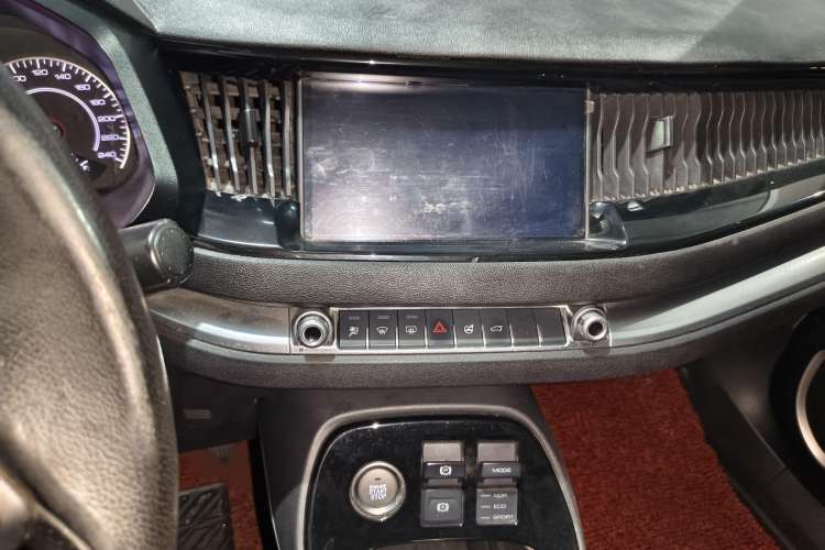 Used Haval H2s 2017 Red-Label 1.5T Dual-Clutch Elite Model Interior 3