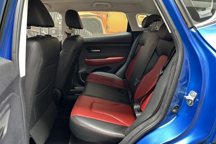 Used Haval H2s 2017 Red-Label 1.5T Dual-Clutch Elite Model Interior 3