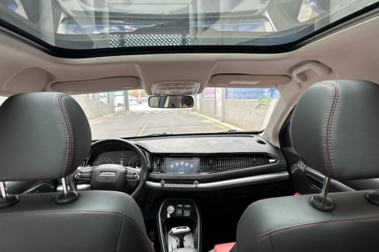 Used Haval H2s 2017 Red-Label 1.5T Dual-Clutch Elite Model Interior 4