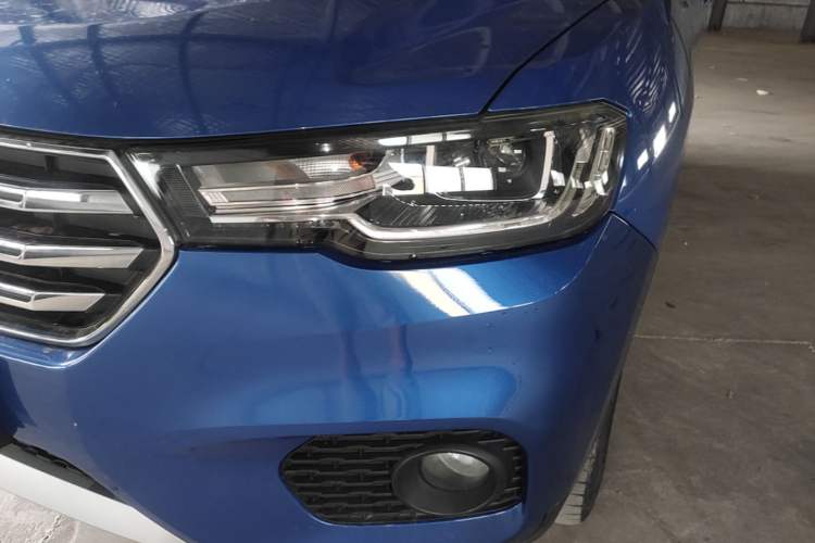 Used Haval H2s 2017 Blue Label 1.5T Manual Comfort Edition Left Front Headlight
