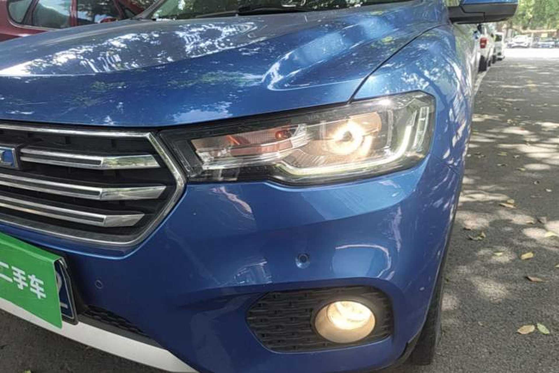 Used Haval H2s 2017 Blue Label 1.5T Dual-Clutch Luxury Model Left Front Headlight