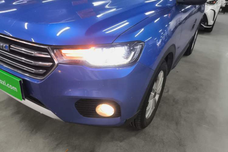 Used Haval H2s 2017 Blue Label 1.5T Manual Comfort Edition Left Front Headlight