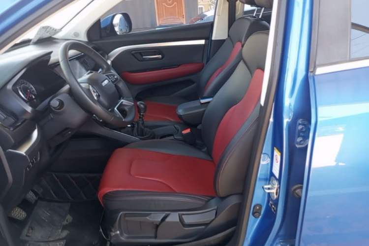 Used Haval H2s 2017 Blue Label 1.5T Manual Elite Model Left Front Seat