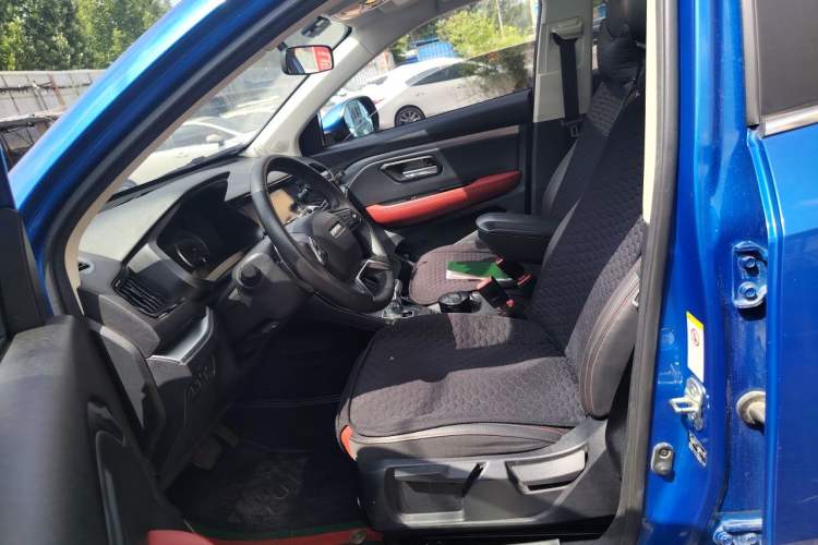 Used Haval H2s 2017 Red-Label 1.5T Dual-Clutch Elite Model Left Front Seat