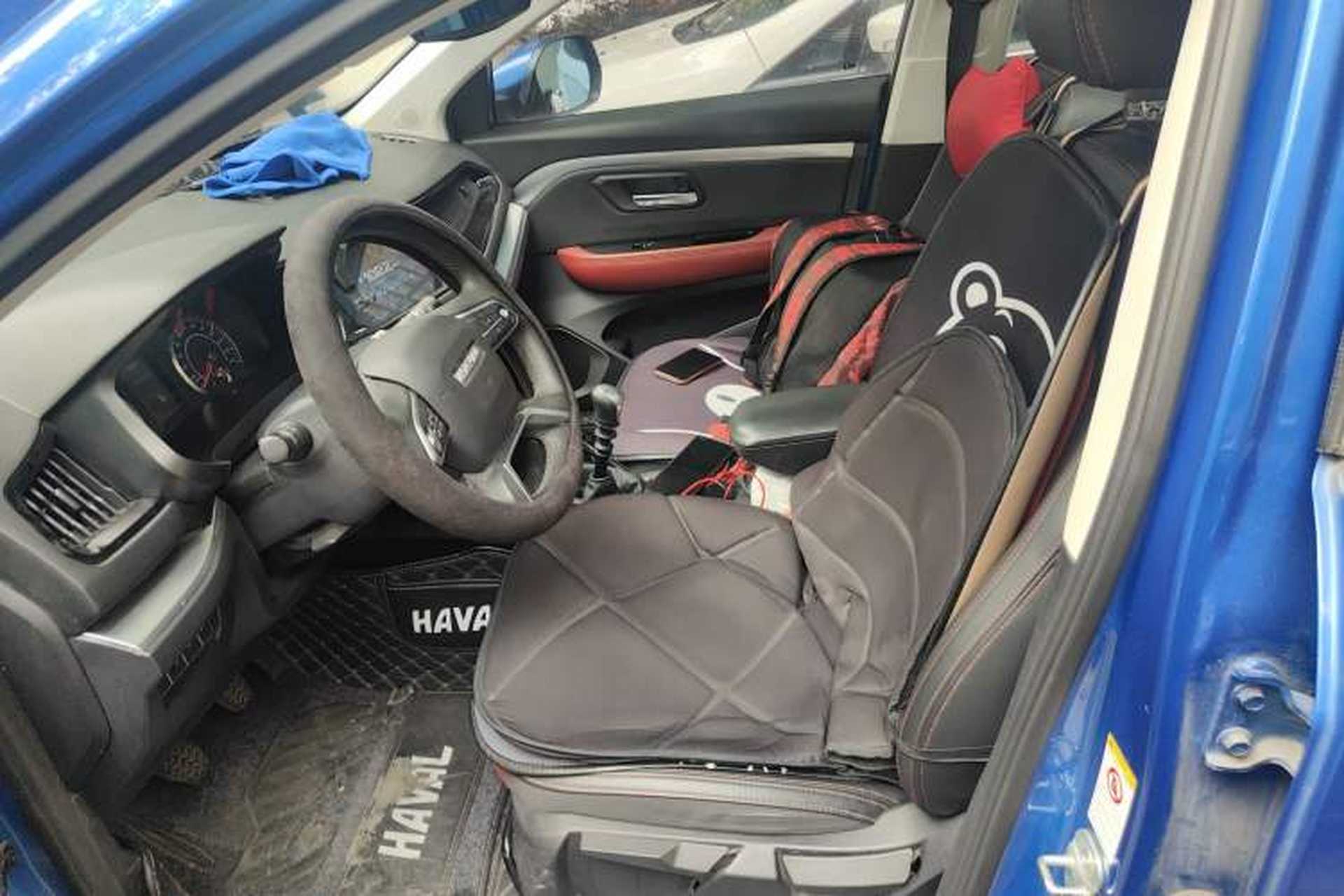 Used Haval H2s 2017 Red-Label 1.5T Manual Elite Model Left Front Seat