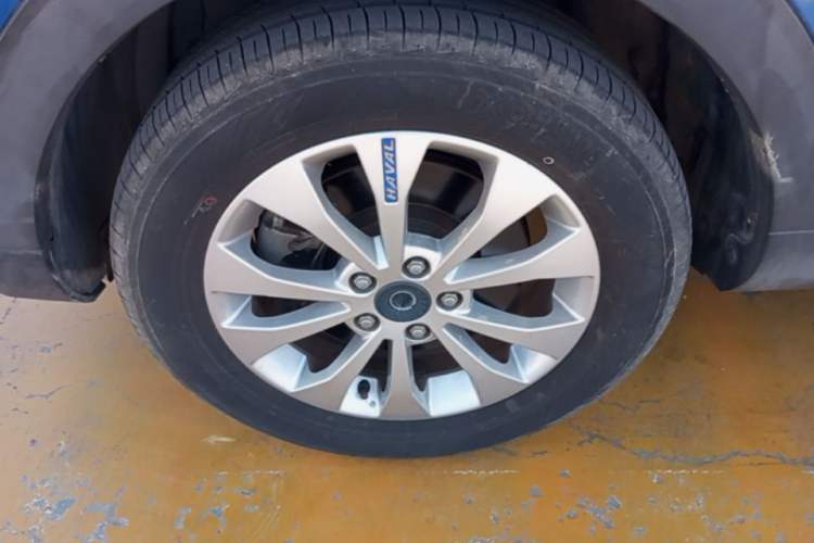 Used Haval H2s 2017 Blue Label 1.5T Manual Elite Model Left Front Wheel Hub