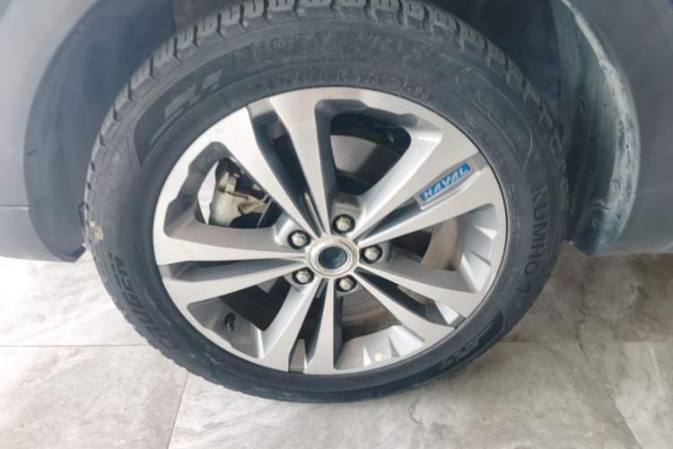 Used Haval H2s 2017 Blue Label 1.5T Dual-Clutch Luxury Model Left Front Wheel Hub