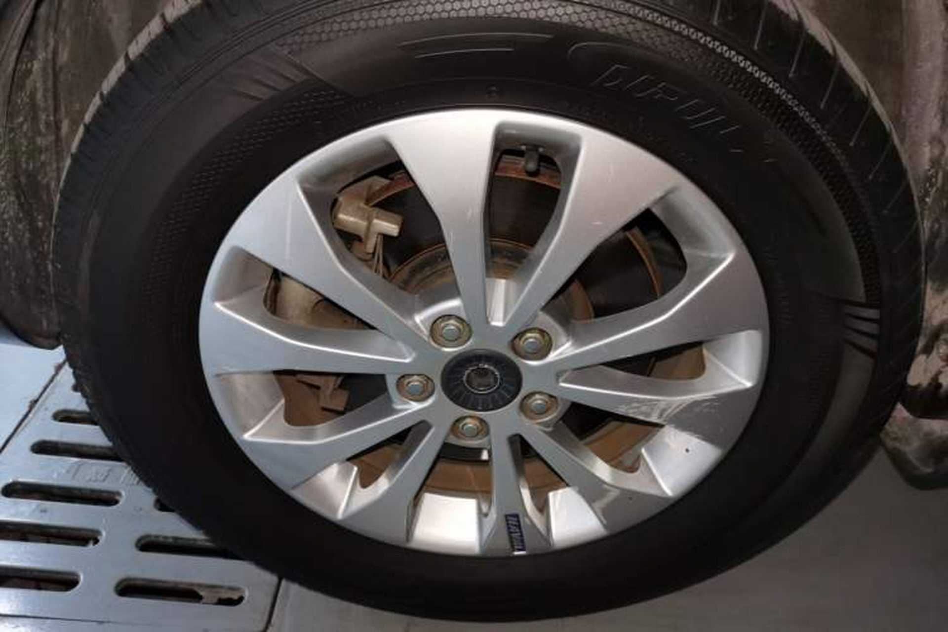 Used Haval H2s 2017 Blue Label 1.5T Manual Elite Model Left Front Wheel Hub