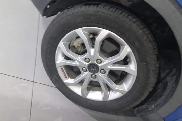 Used Haval H2s 2017 Red-Label 1.5T Dual-Clutch Elite Model Left Front Wheel Hub