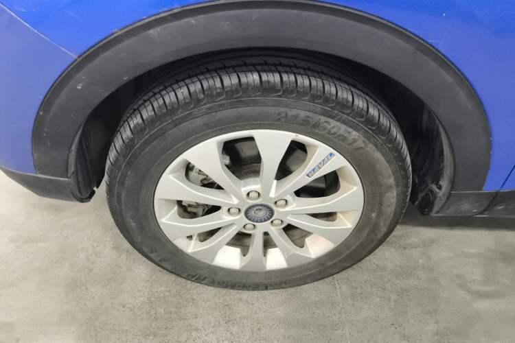 Used Haval H2s 2017 Blue Label 1.5T Manual Comfort Edition Left Front Wheel Hub