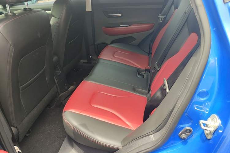Used Haval H2s 2017 Blue Label 1.5T Dual-Clutch Luxury Model Left Rear Seat