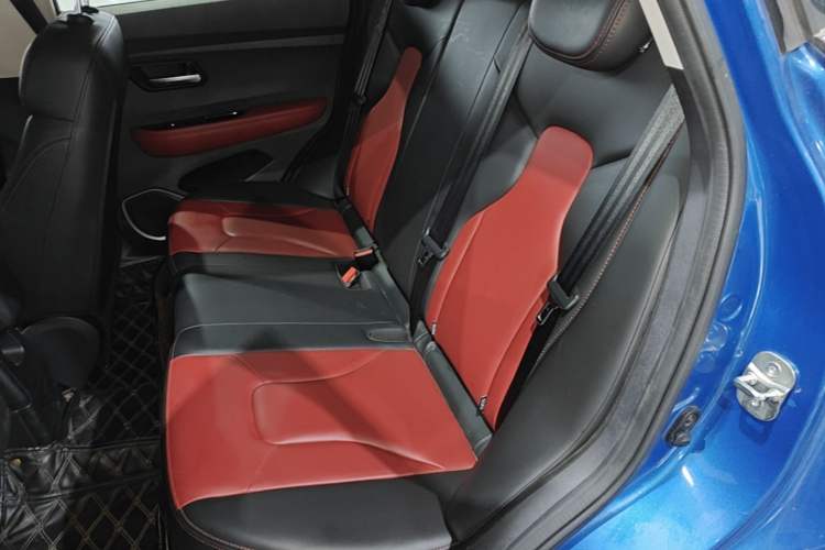 Used Haval H2s 2017 Blue Label 1.5T Dual-Clutch Elite Model Left Rear Seat