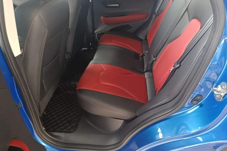 Used Haval H2s 2017 Blue Label 1.5T Dual-Clutch Elite Model Left Rear Seat