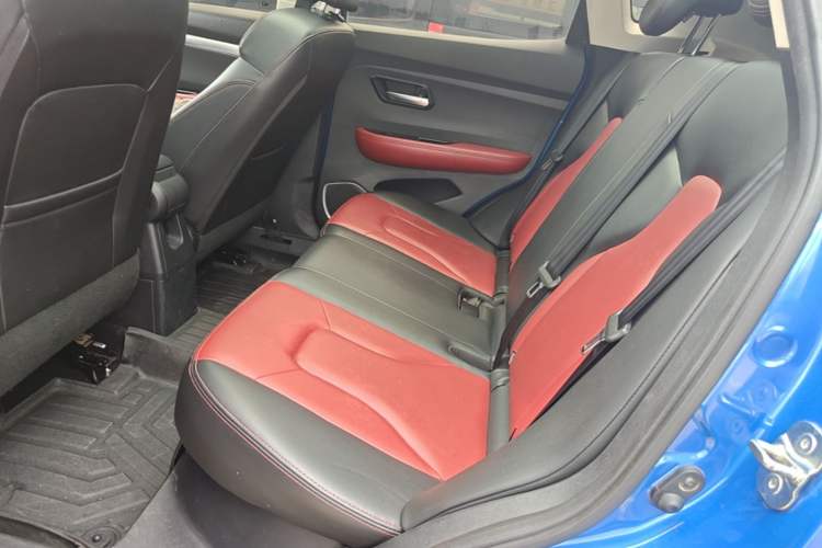 Used Haval H2s 2017 Red-Label 1.5T Dual-Clutch Elite Model Left Rear Seat