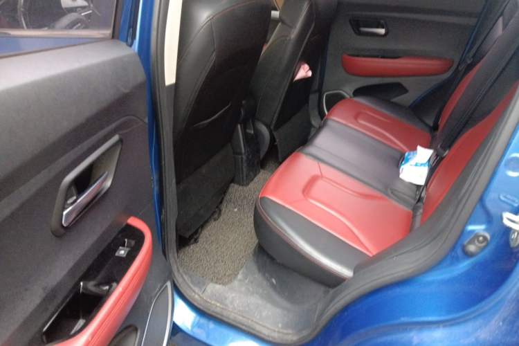 Used Haval H2s 2017 Blue Label 1.5T Dual-Clutch Elite Model Left Rear Seat