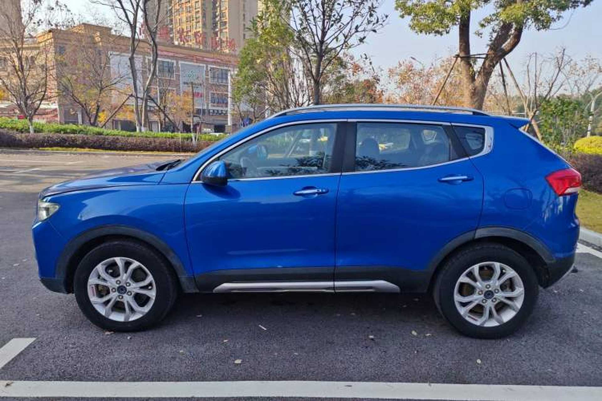 Used Haval H2s 2017 Red-Label 1.5T Manual Elite Model Left Side