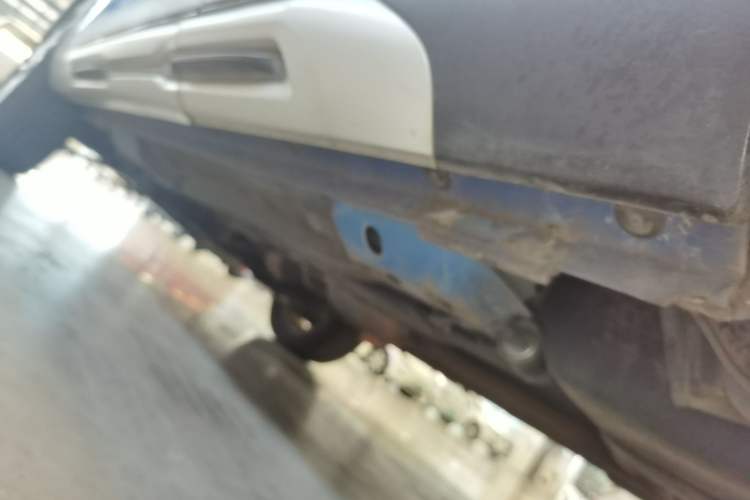 Used Haval H2s 2017 Red-Label 1.5T Dual-Clutch Comfort Model Left Side Sill