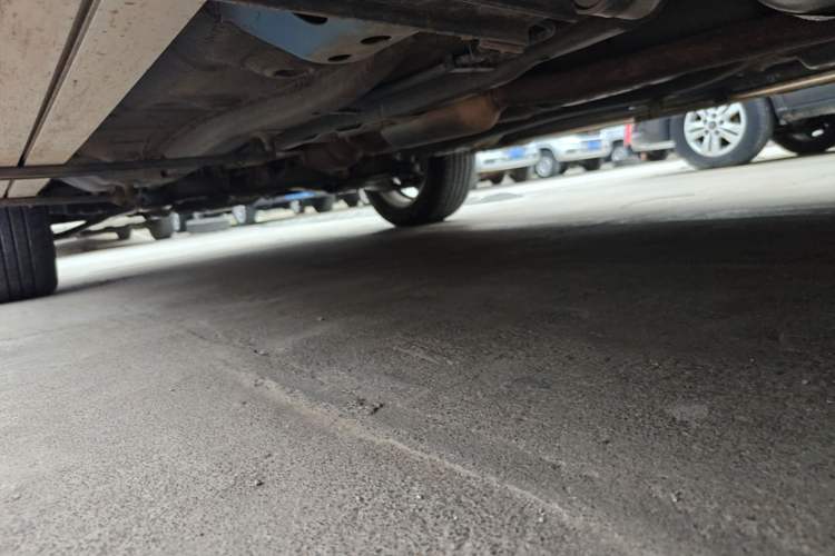 Used Haval H2s 2017 Red-Label 1.5T Dual-Clutch Elite Model Left Side Sill
