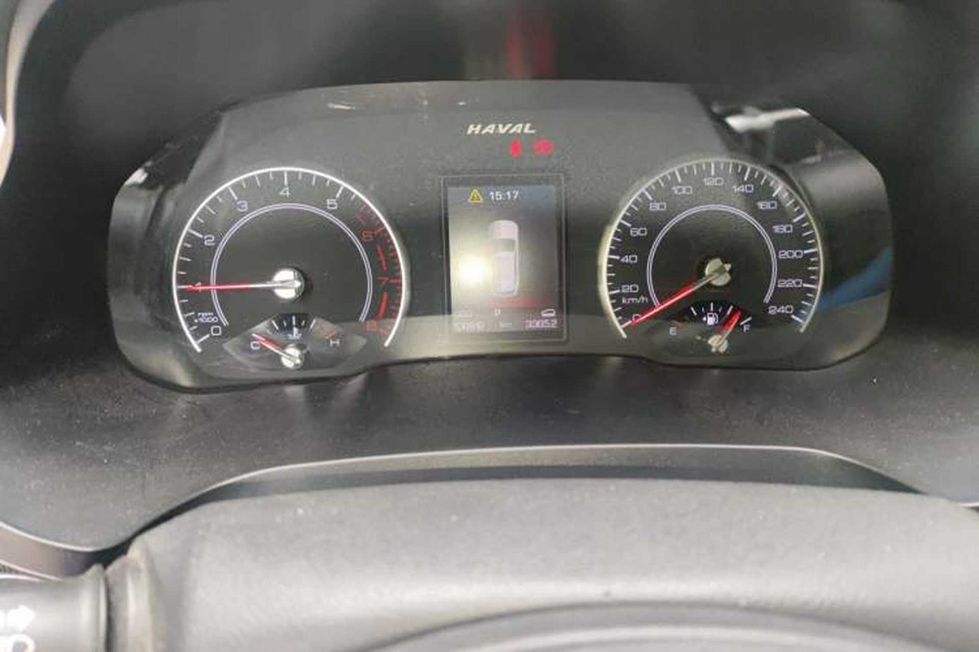 Used Haval H2s 2017 Blue Label 1.5T Dual-Clutch Elite Model Odometer Close Up