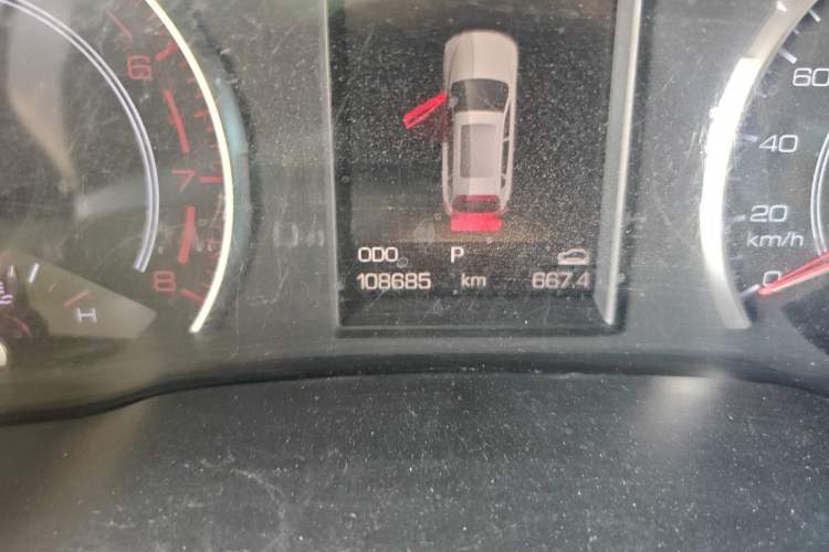Used Haval H2s 2017 Red-Label 1.5T Dual-Clutch Luxury Model Odometer Close Up