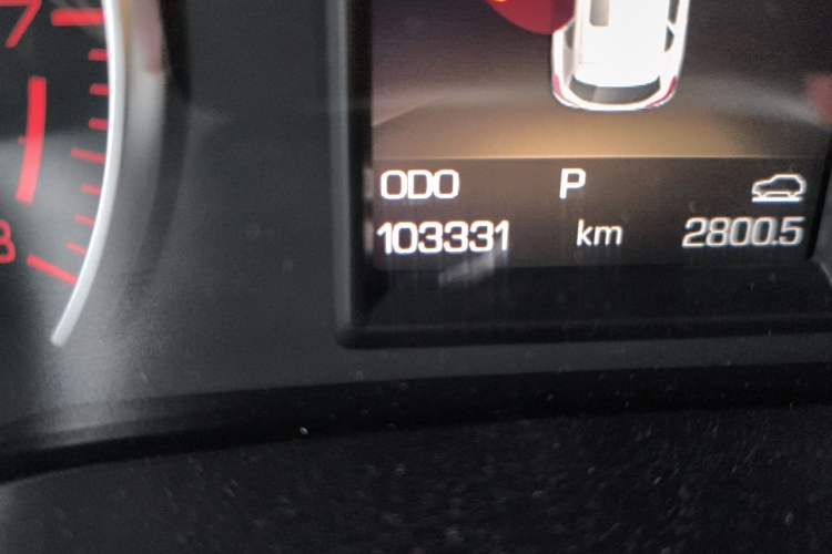 Used Haval H2s 2017 Red-Label 1.5T Dual-Clutch Elite Model Odometer Close Up
