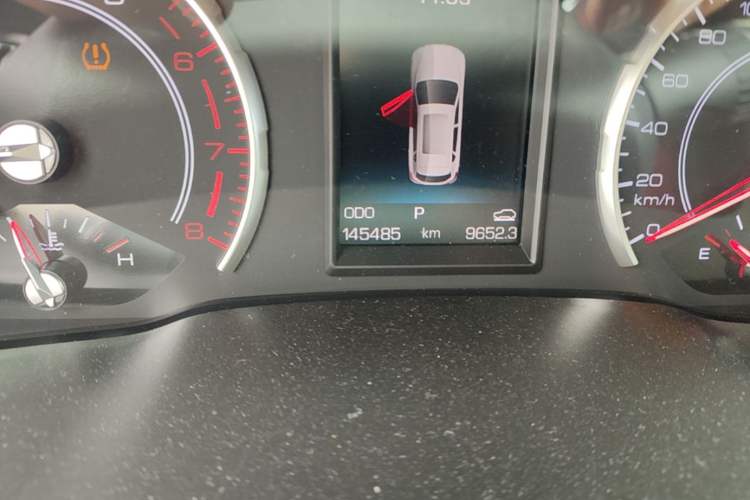 Used Haval H2s 2017 Blue Label 1.5T Dual-Clutch Luxury Model Odometer Close Up