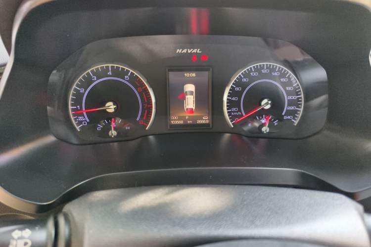 Used Haval H2s 2017 Red-Label 1.5T Dual-Clutch Elite Model Odometer Close Up