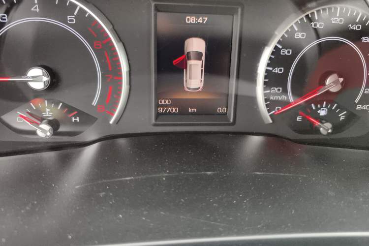 Used Haval H2s 2017 Blue Label 1.5T Manual Comfort Edition Odometer Close Up
