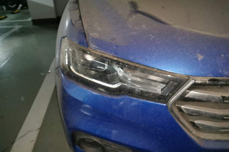 Used Haval H2s 2017 Blue Label 1.5T Manual Comfort Edition Right Front Headlight