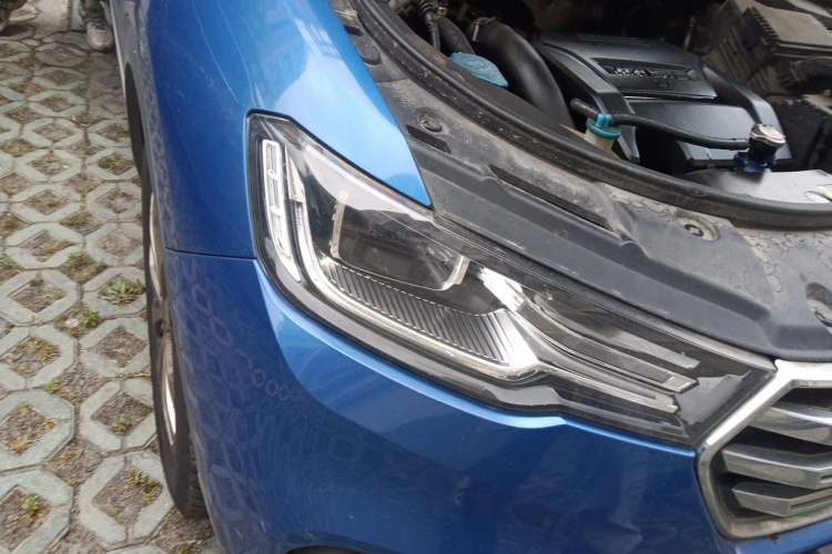 Used Haval H2s 2017 Blue Label 1.5T Dual-Clutch Elite Model Right Front Headlight