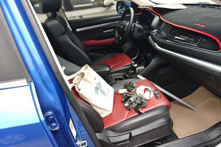Used Haval H2s 2017 Red-Label 1.5T Dual-Clutch Elite Model Right Front Seat