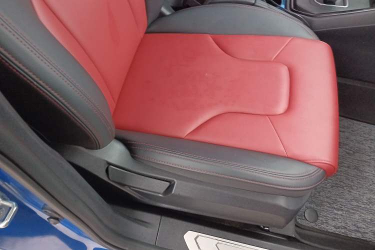 Used Haval H2s 2017 Blue Label 1.5T Dual-Clutch Luxury Model Right Front Seat