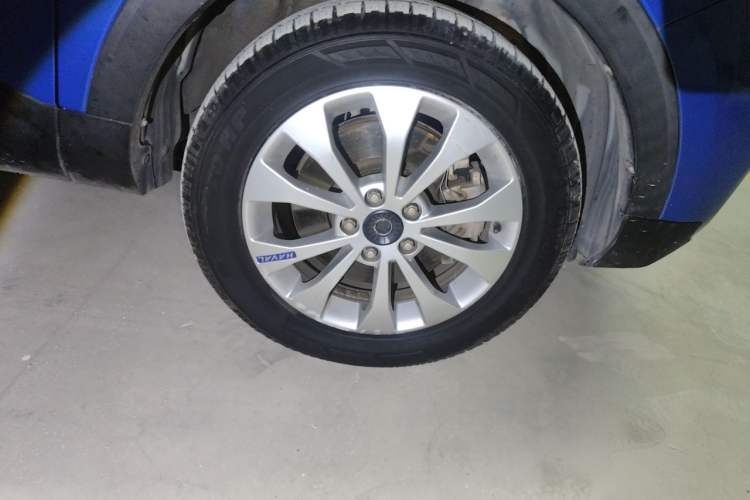 Used Haval H2s 2017 Blue Label 1.5T Manual Comfort Edition Right Front Wheel Hub