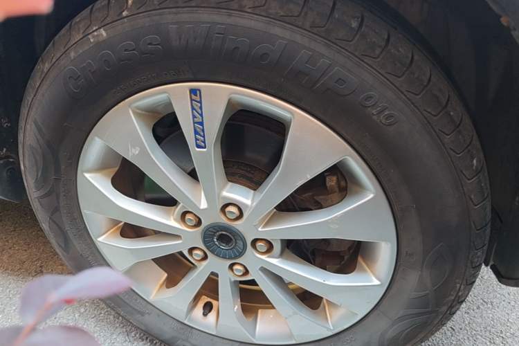 Used Haval H2s 2017 Blue Label 1.5T Dual-Clutch Elite Model Right Front Wheel Hub