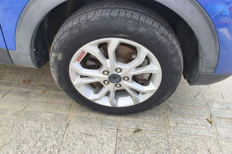 Used Haval H2s 2017 Red Label 1.5T Manual Comfort Model Right Front Wheel Hub