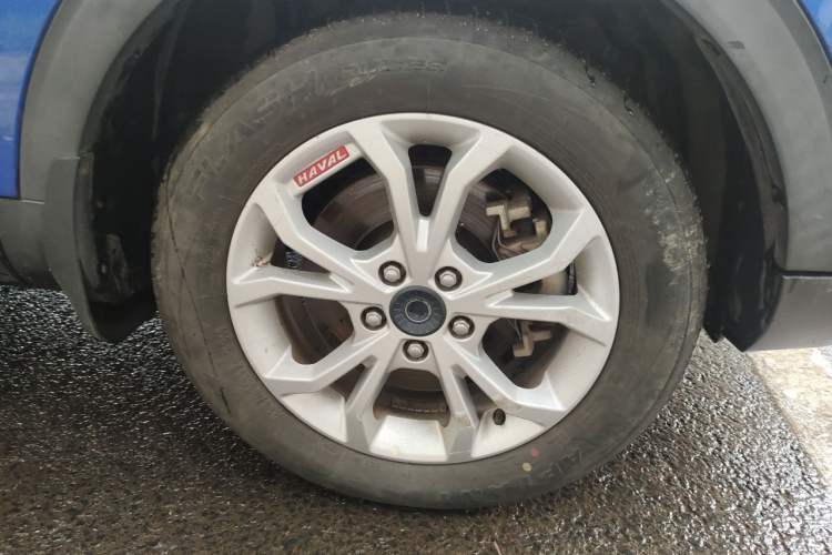 Used Haval H2s 2017 Red Label 1.5T Manual Comfort Model Right Front Wheel Hub