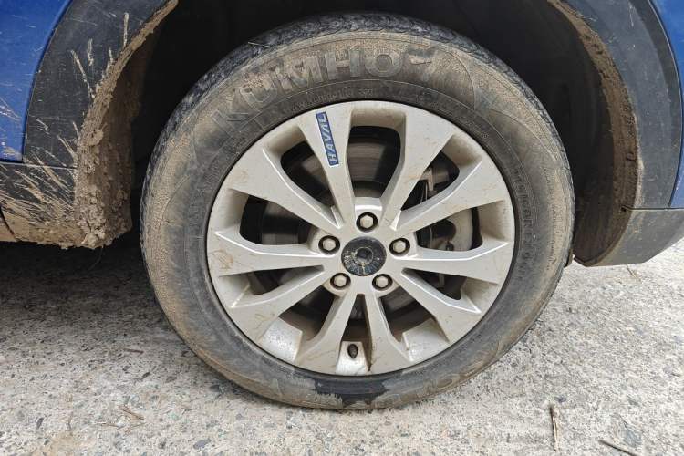 Used Haval H2s 2017 Blue Label 1.5T Manual Elite Model Right Front Wheel Hub